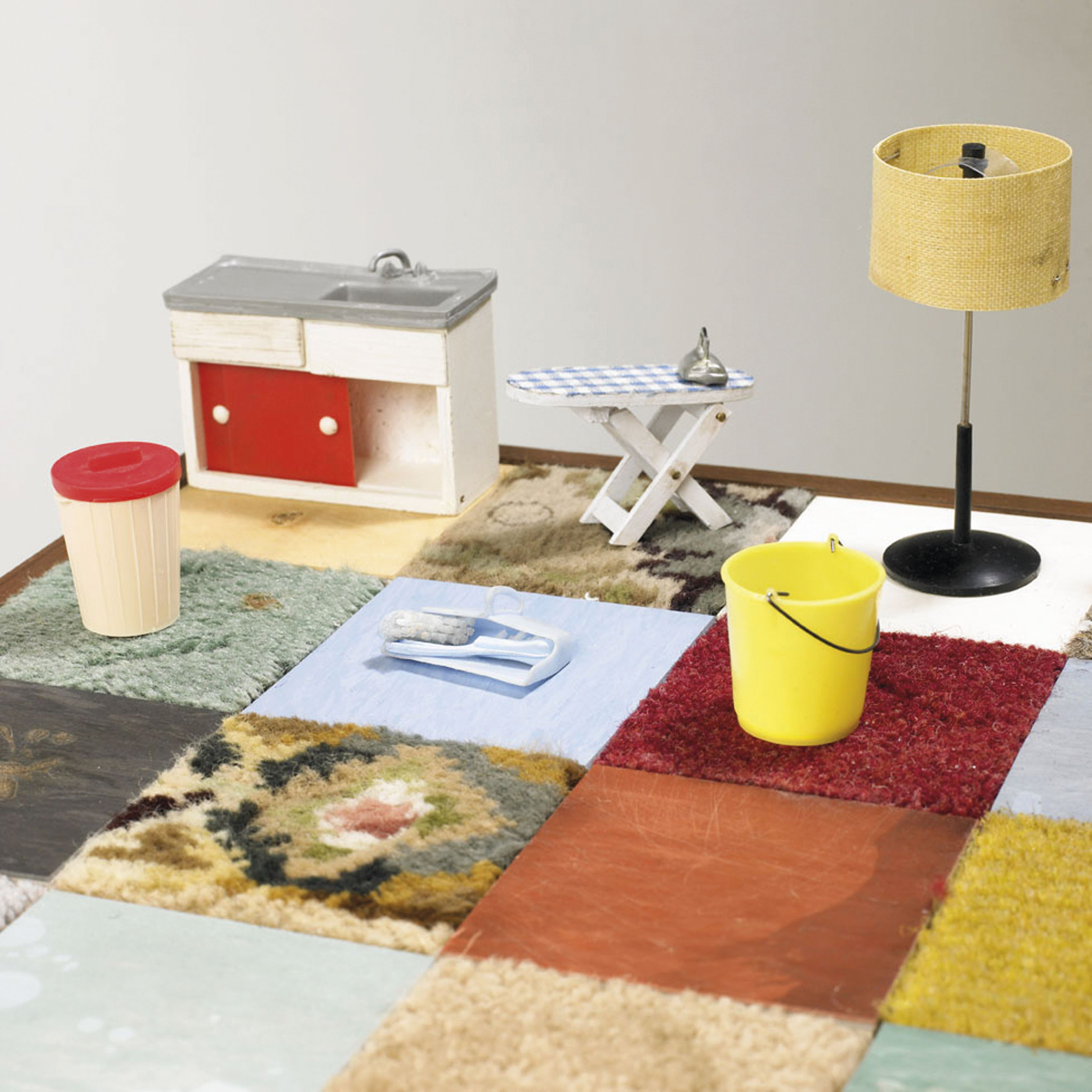 RACHEL WHITEREAD (b. 1963) , Modern Chess Set Christie's